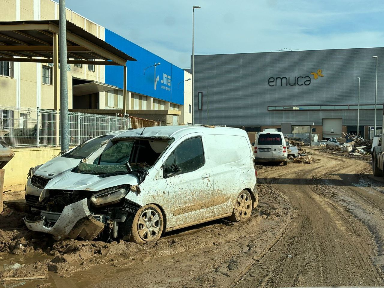 Lee más sobre el artículo ACCIÓN SOLIDARIA DANA VALENCIA, CARPE DIEM